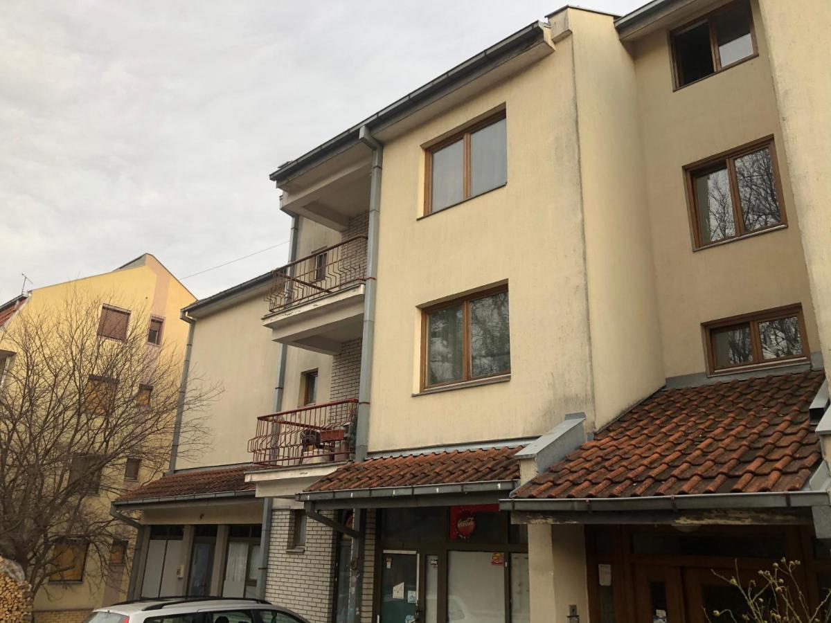 Apartman Djina Vrnjačka Banja エクステリア 写真